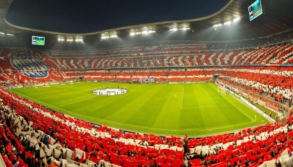 法尔克独家爆料，阿方索续约陷僵局 皇马夏窗或成最大赢家