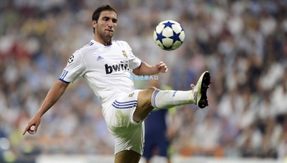 OPPO欧冠豪门名梗讨论会引爆球迷热议，经典梗文化如何重塑足球魅力？