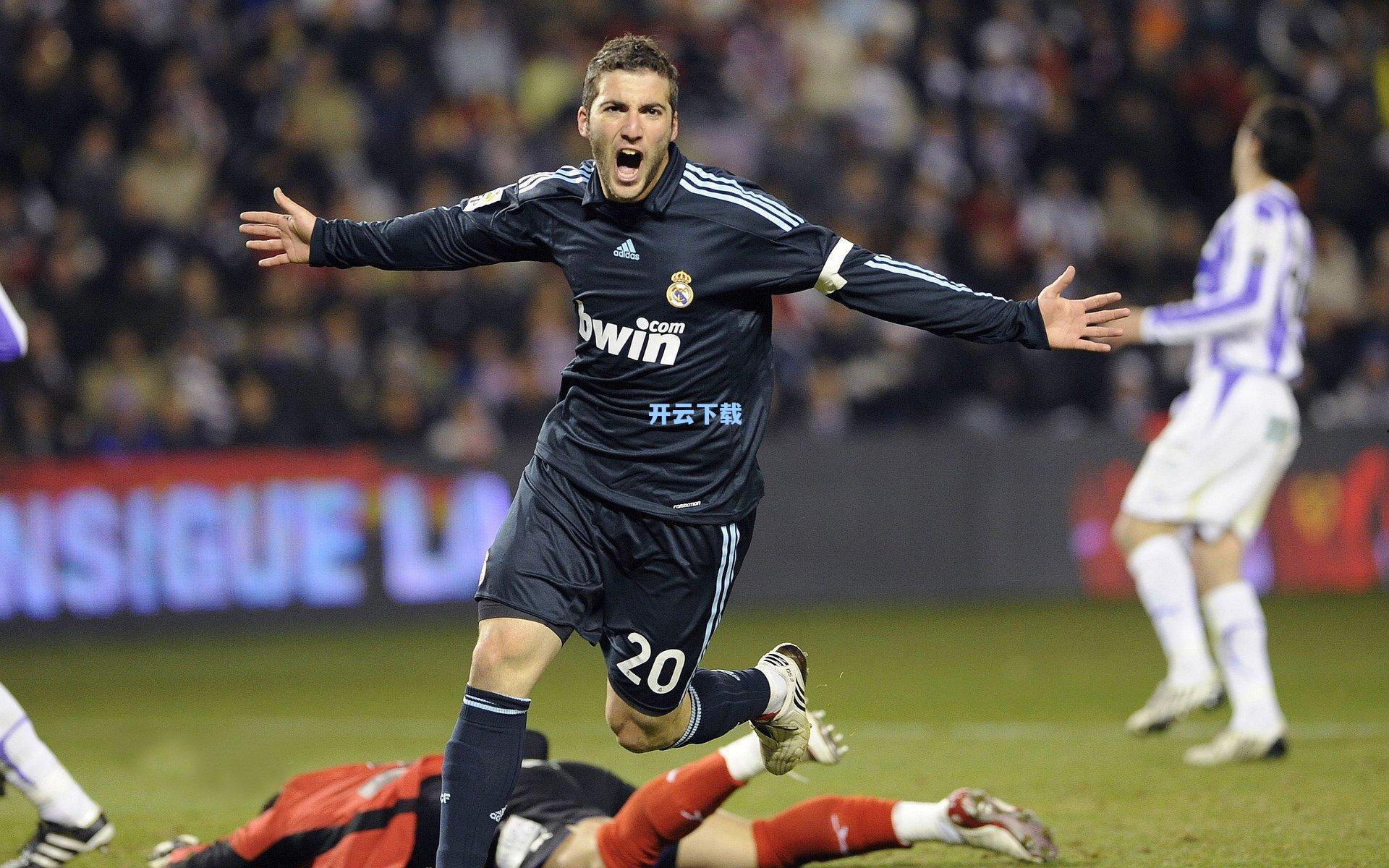 主教练埃梅里的蜕变，从阿森纳的挣扎到阿斯顿维拉的崛起