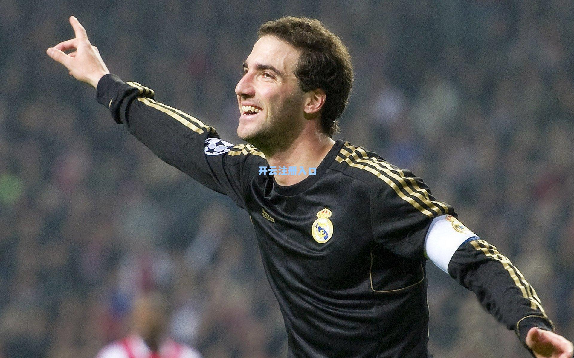 吴启鹏，25岁前剑指国家队，德国留洋梦照亮足球路