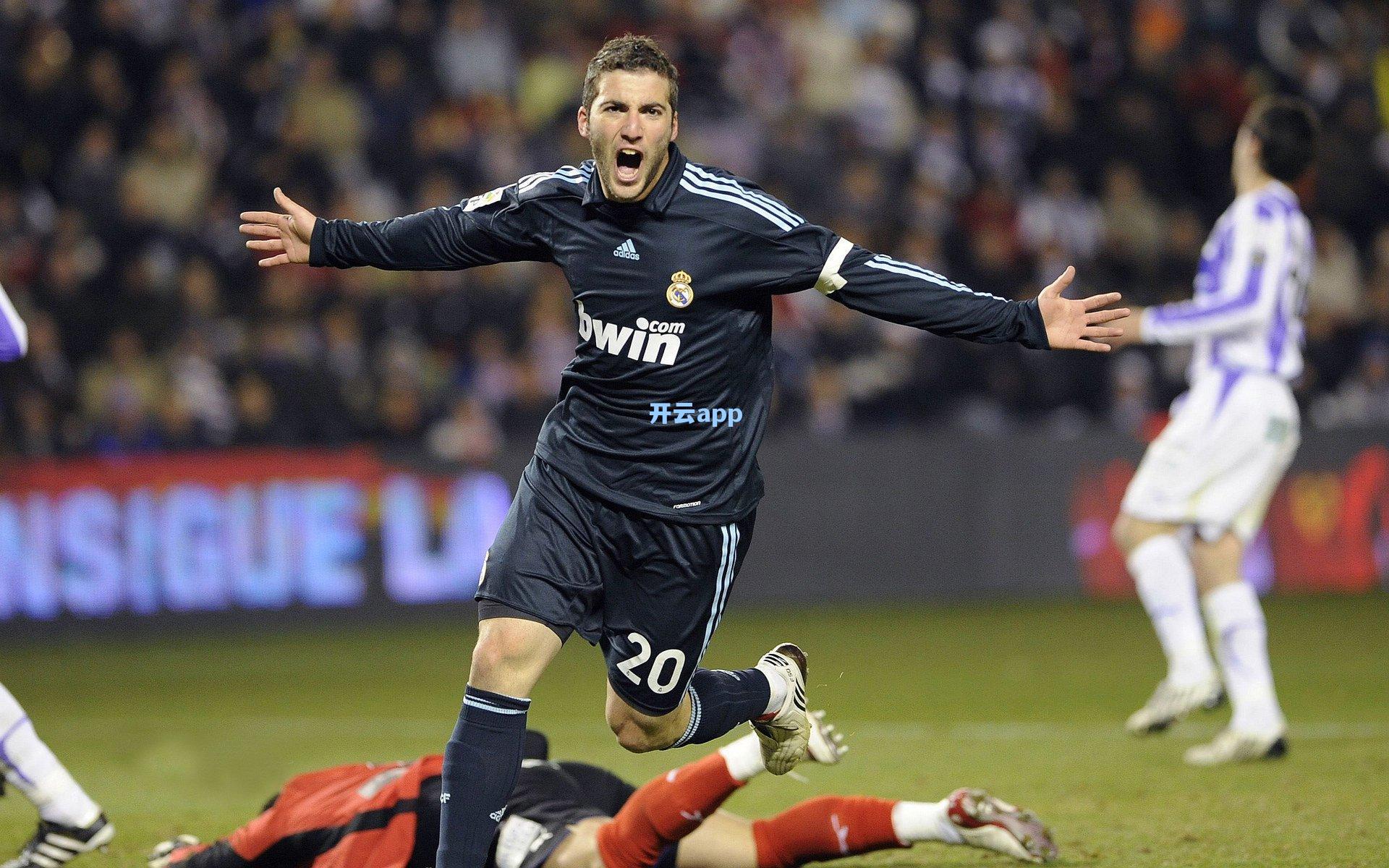 铁锤帮冬窗租借恩瓦内里遭拒,枪手坚守未来之星拒放人