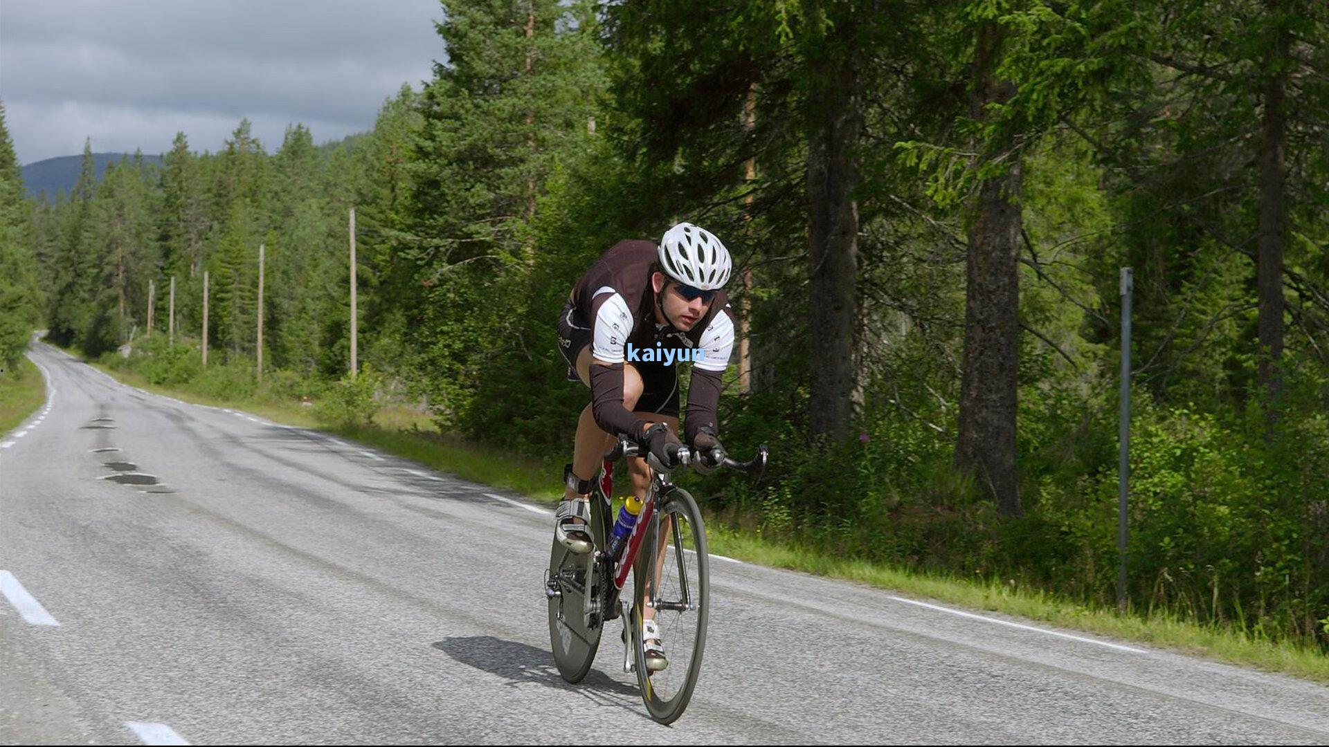 英联杯半决赛生死战！残阵纽卡主场硬撼曼城，钢铁防线迎战蓝月攻势